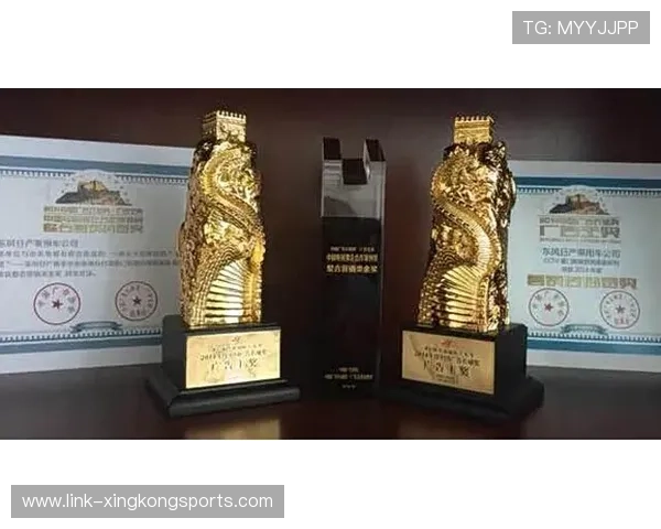 足球新闻头条直播间聚焦焦点赛事解析转会风云与豪门动态全景速递